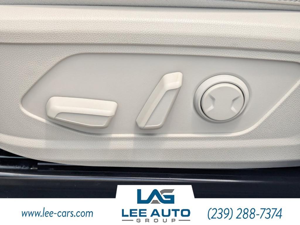 used 2021 Kia Sorento car, priced at $27,000