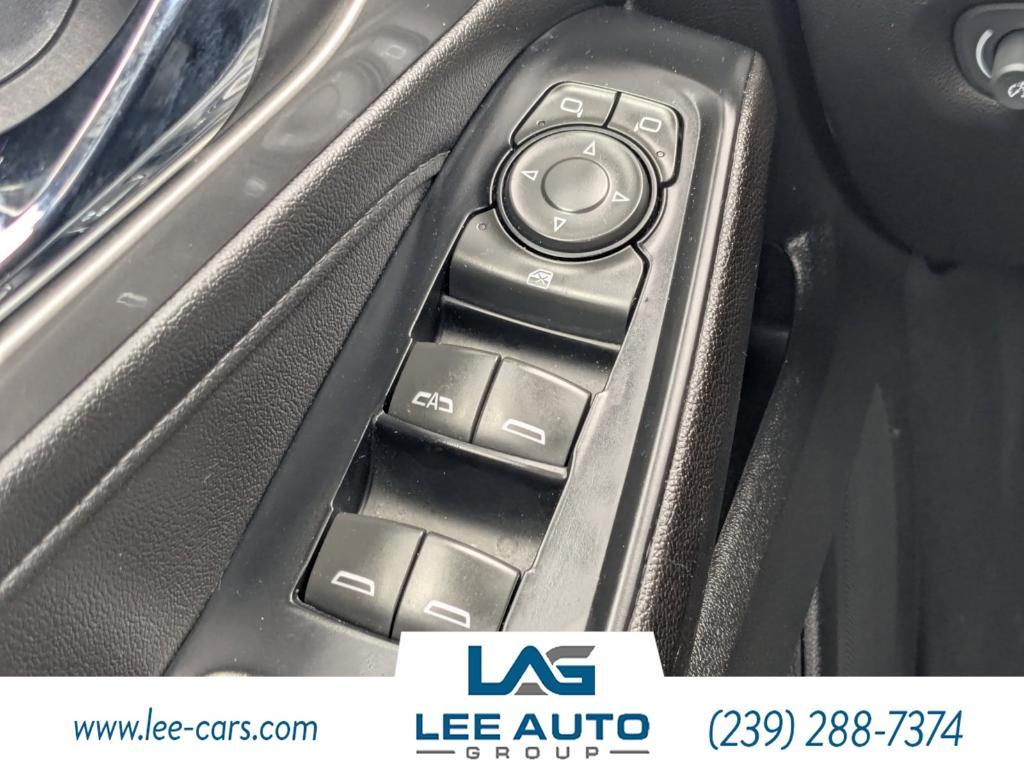 used 2023 Chevrolet Traverse car, priced at $21,000