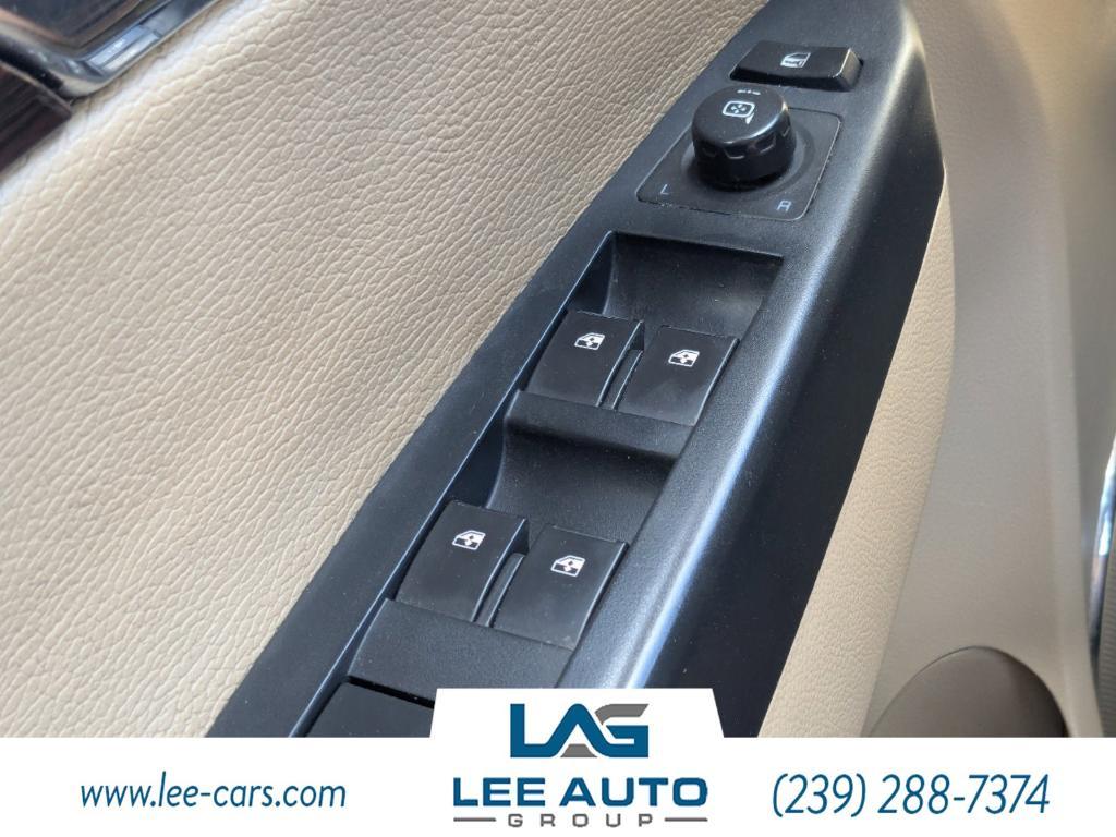 used 2008 Saturn Vue car, priced at $7,000