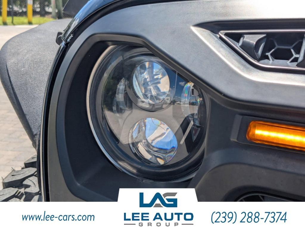 used 2015 Jeep Wrangler Unlimited car, priced at $17,000