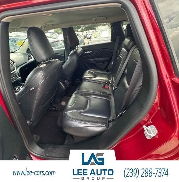used 2016 Jeep Cherokee car
