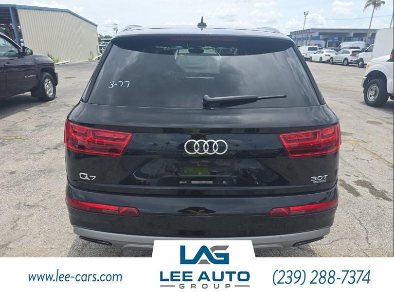 used 2017 Audi Q7 car