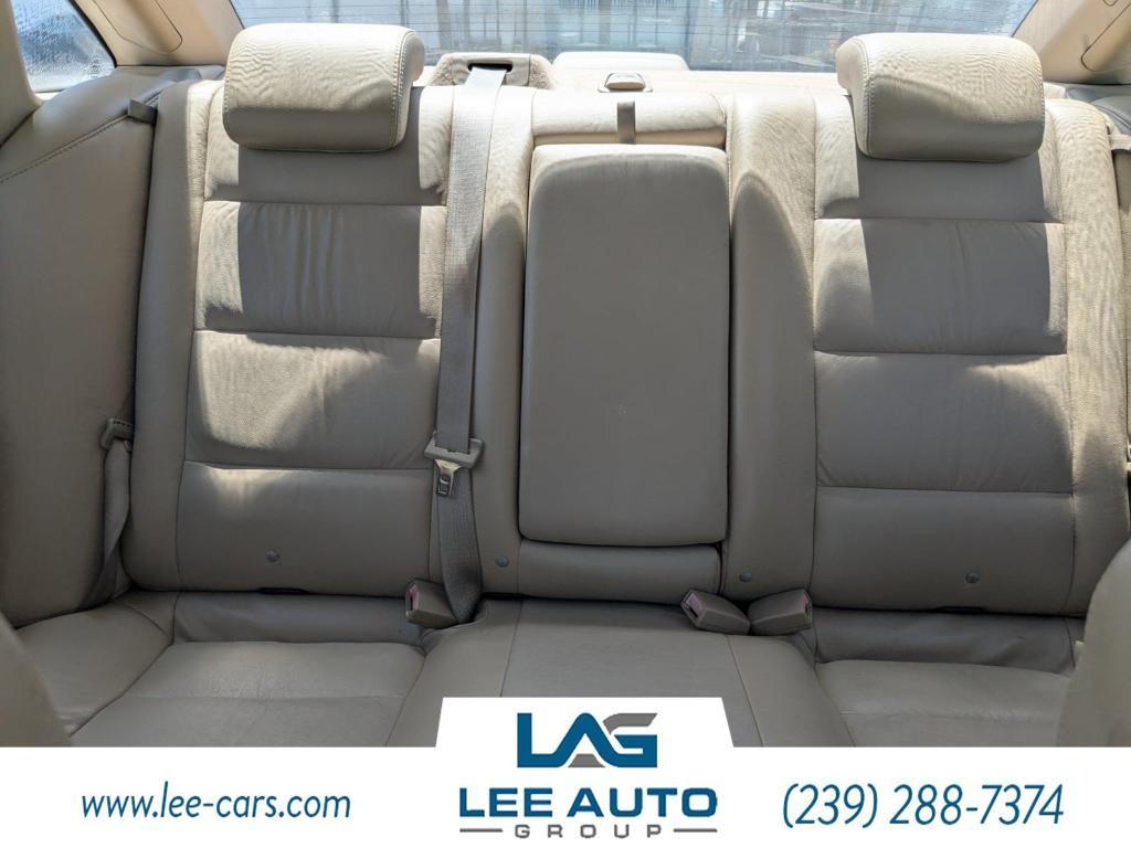 used 2007 Ford Five Hundred car, priced at $1,455