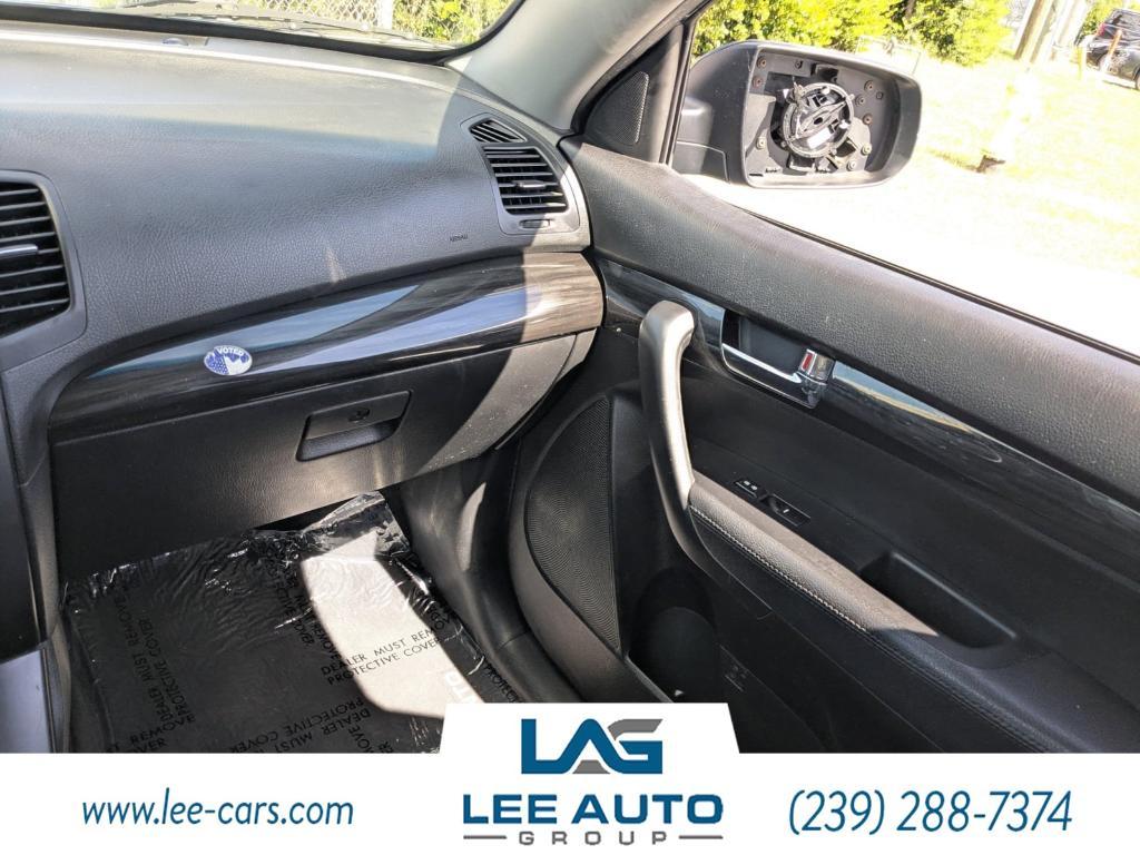 used 2013 Kia Sorento car, priced at $2,000