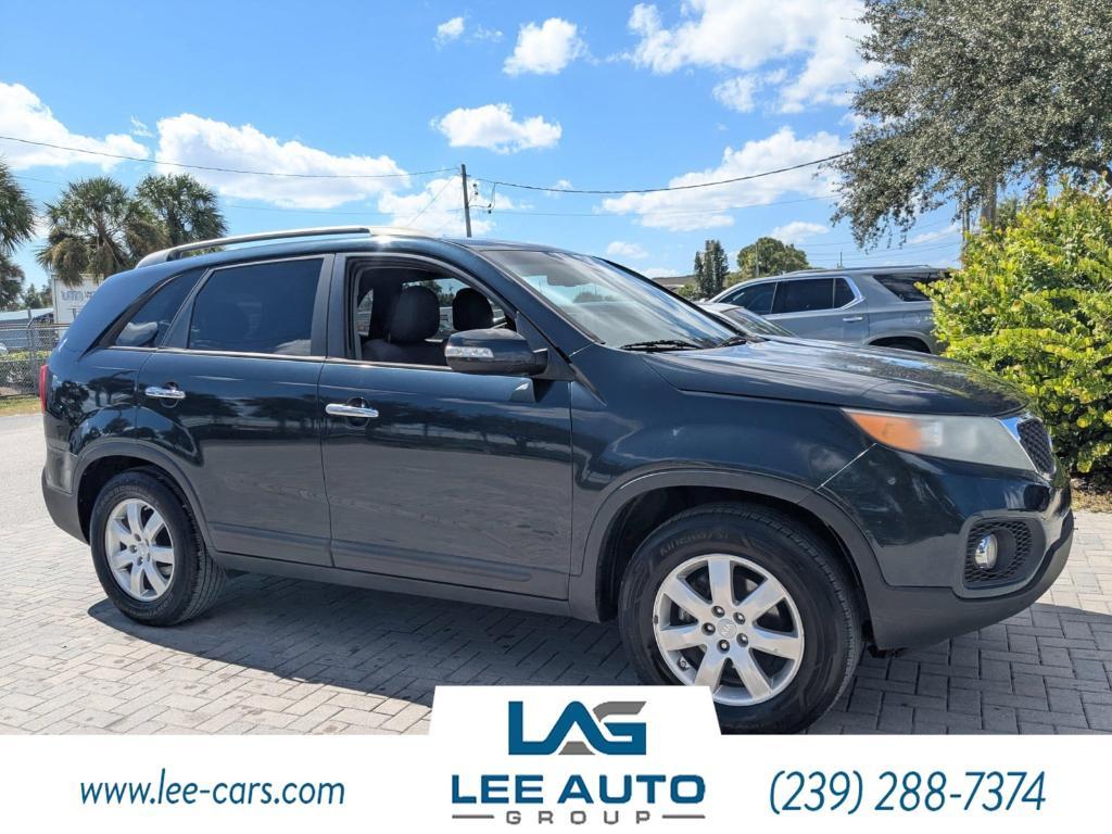 used 2013 Kia Sorento car, priced at $2,000