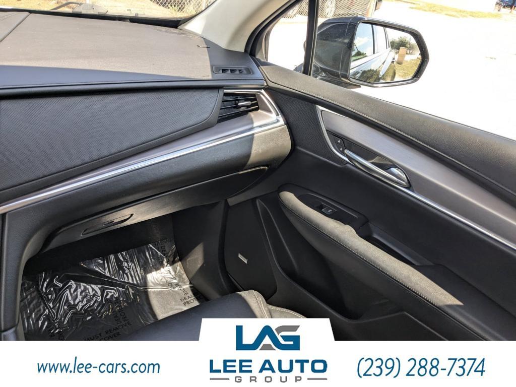 used 2017 Cadillac XT5 car, priced at $17,000