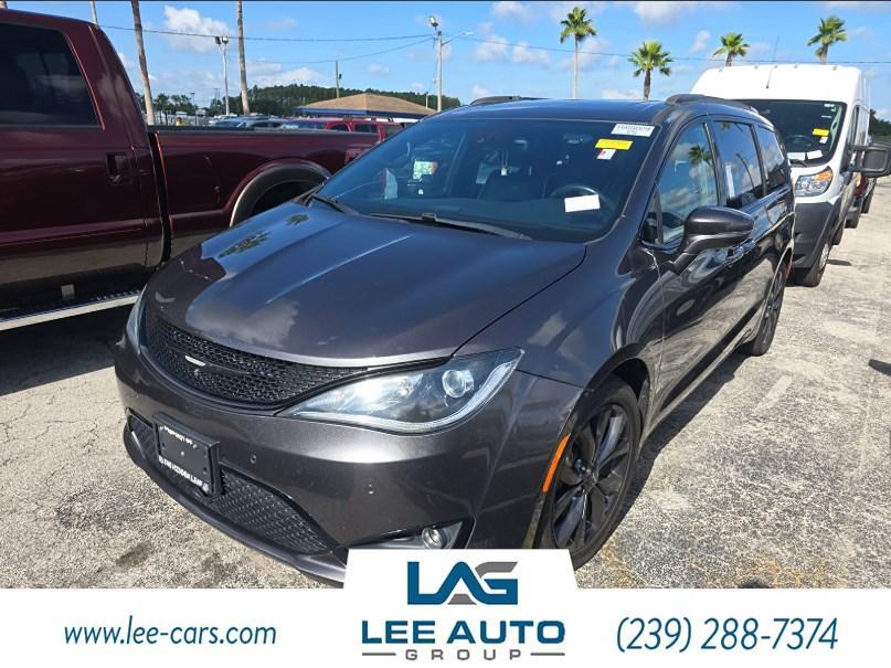 used 2018 Chrysler Pacifica car