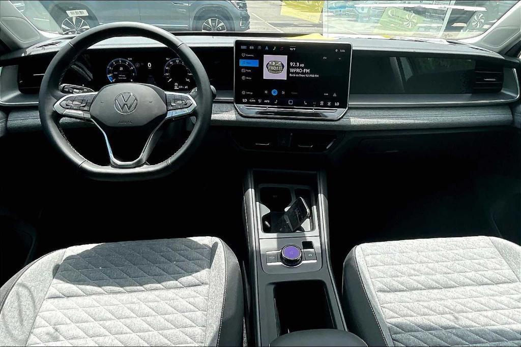 new 2025 Volkswagen Tiguan car, priced at $31,303