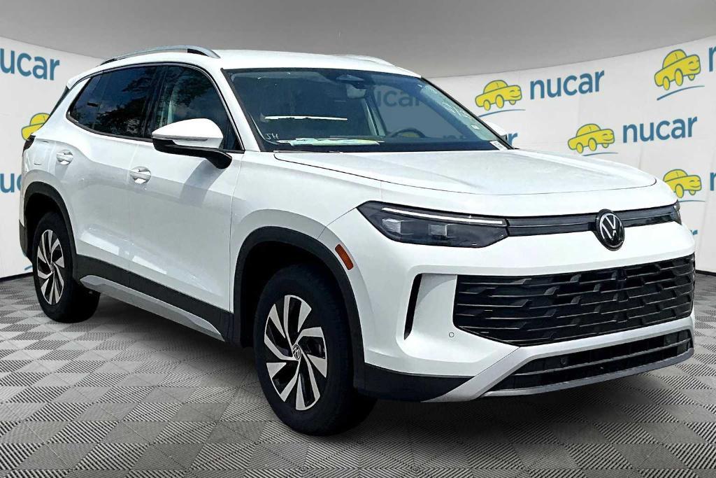 new 2025 Volkswagen Tiguan car, priced at $31,303