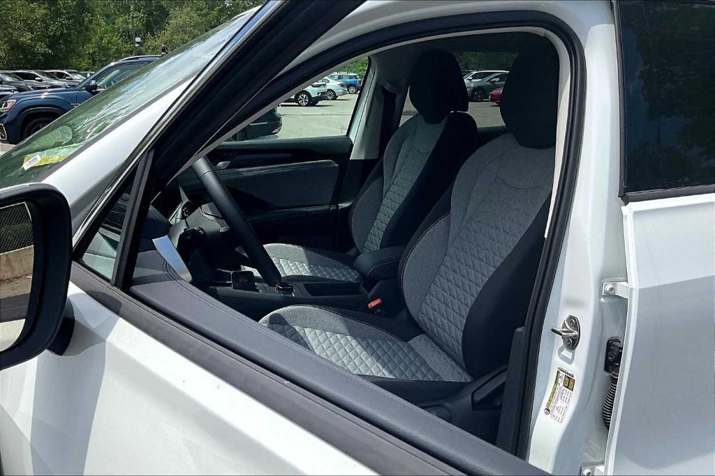 new 2025 Volkswagen Tiguan car, priced at $31,303