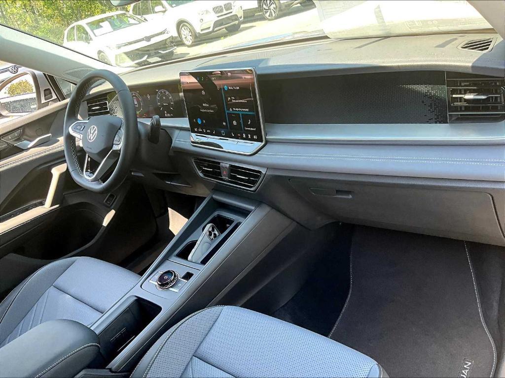 new 2025 Volkswagen Tiguan car, priced at $33,157