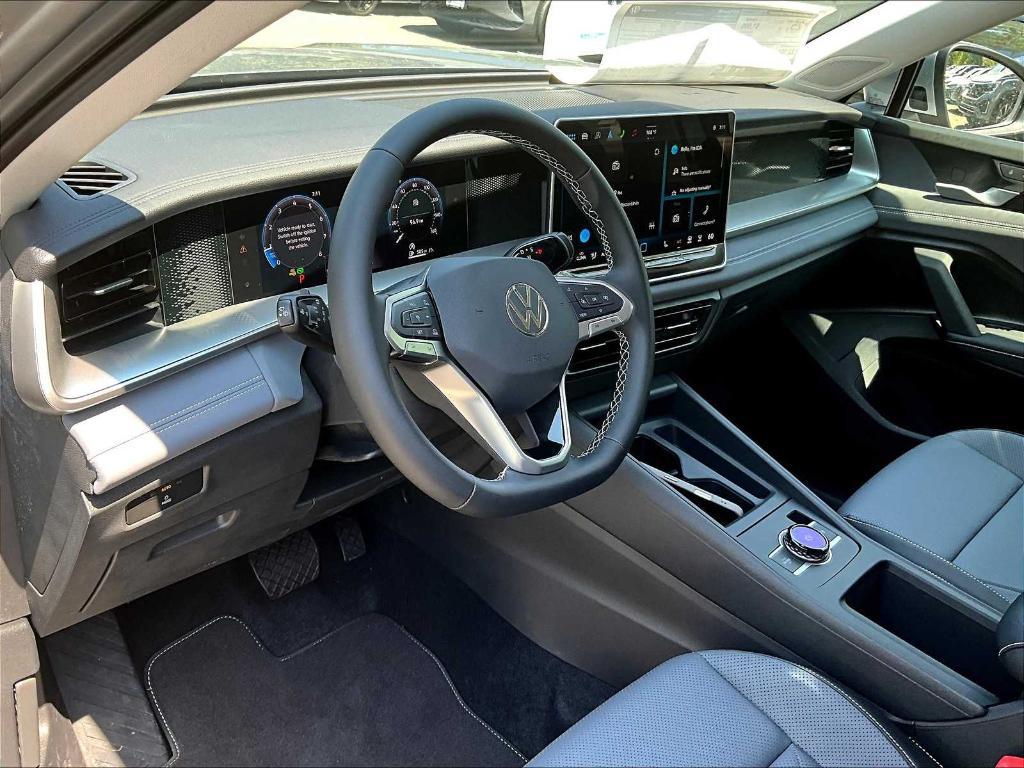 new 2025 Volkswagen Tiguan car, priced at $33,157
