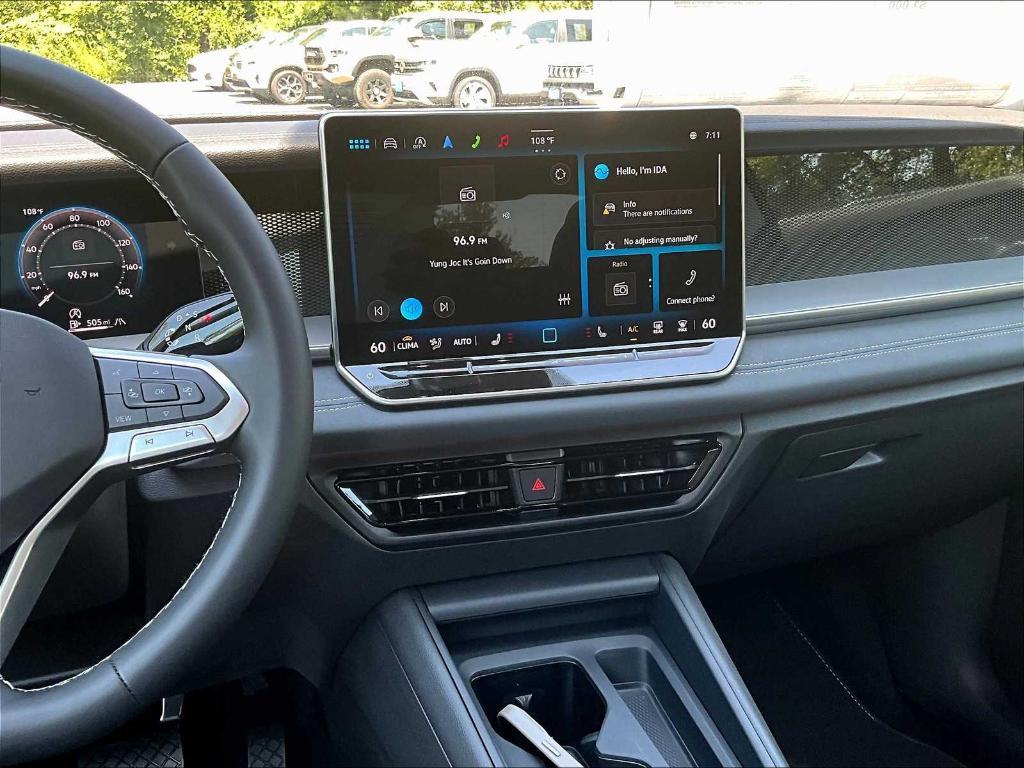 new 2025 Volkswagen Tiguan car, priced at $33,157