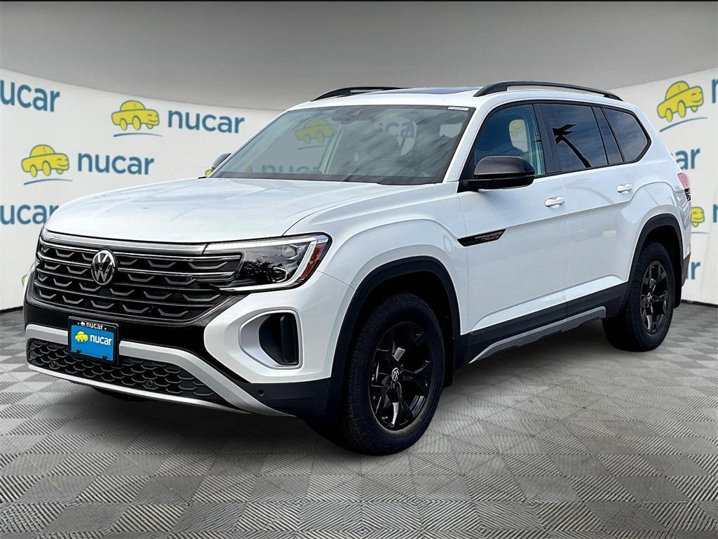 new 2026 Volkswagen Atlas car, priced at $50,681