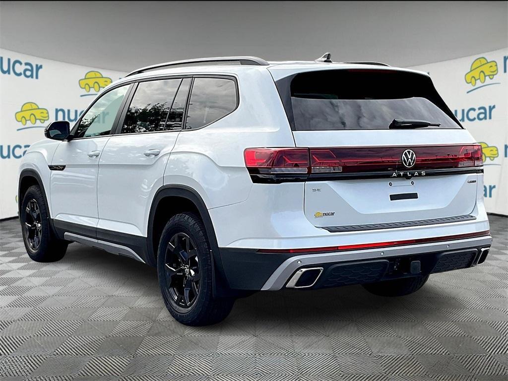 new 2026 Volkswagen Atlas car, priced at $50,681