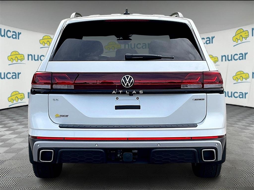 new 2026 Volkswagen Atlas car, priced at $50,681