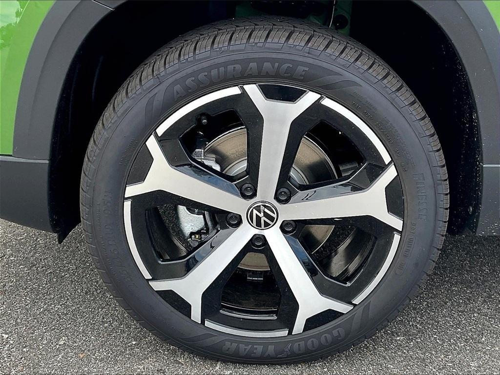 new 2025 Volkswagen Taos car, priced at $34,848