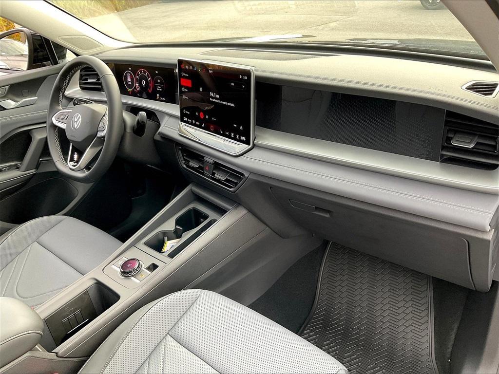 new 2025 Volkswagen Tiguan car, priced at $35,218