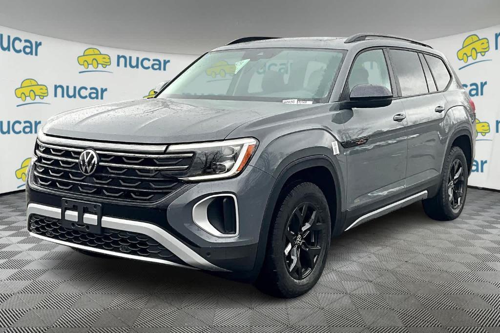 new 2025 Volkswagen Atlas car, priced at $44,355