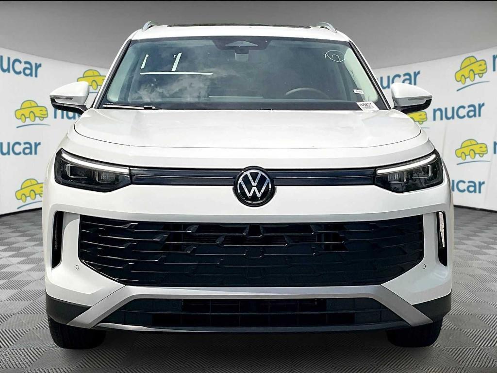 new 2025 Volkswagen Tiguan car, priced at $33,218