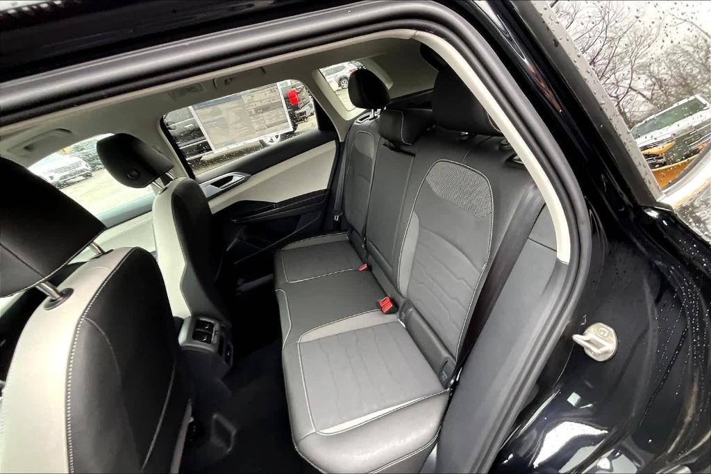 new 2025 Volkswagen Taos car, priced at $32,364