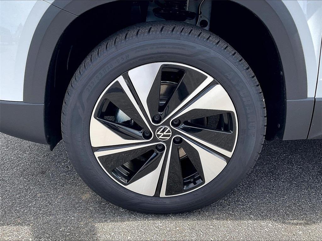 new 2025 Volkswagen Taos car, priced at $30,675