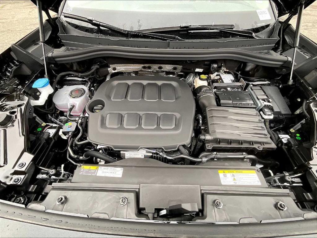 new 2025 Volkswagen Tiguan car, priced at $33,207
