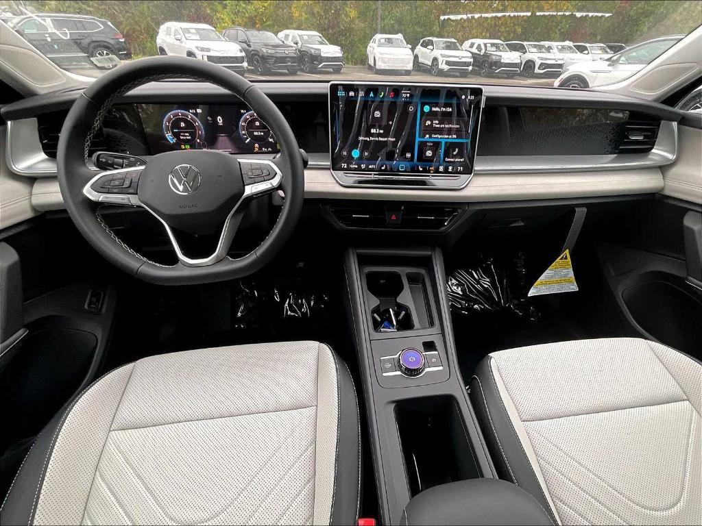new 2025 Volkswagen Tiguan car, priced at $33,207