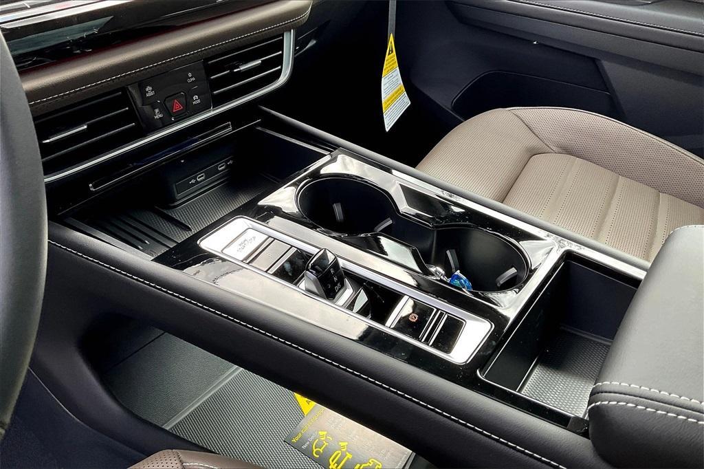new 2025 Volkswagen Atlas car, priced at $47,131