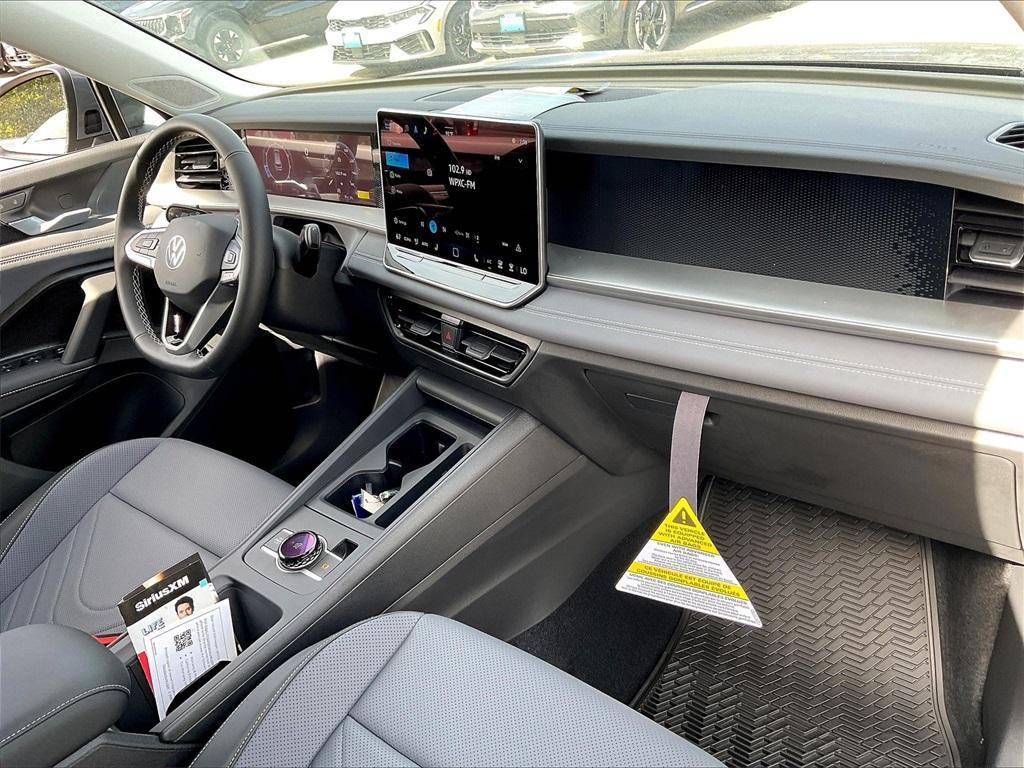 new 2025 Volkswagen Tiguan car, priced at $33,893