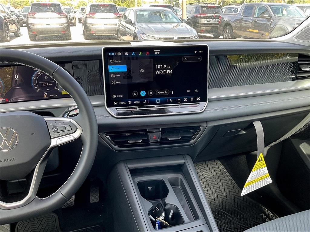 new 2025 Volkswagen Tiguan car, priced at $33,893