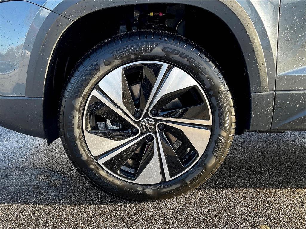 new 2025 Volkswagen Taos car, priced at $31,798