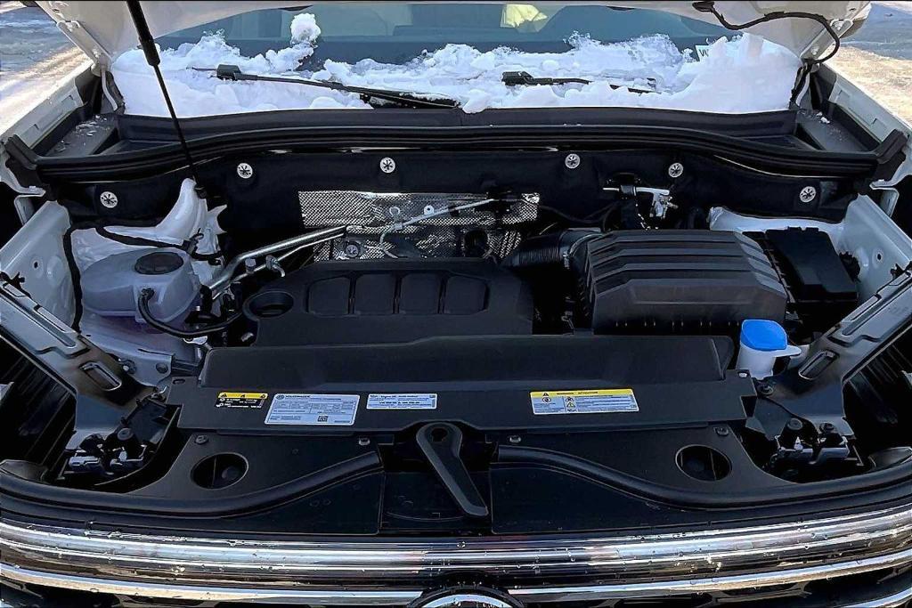 new 2025 Volkswagen Atlas car, priced at $37,580