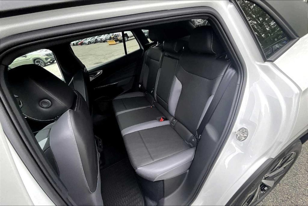 new 2025 Volkswagen ID.4 car, priced at $46,502