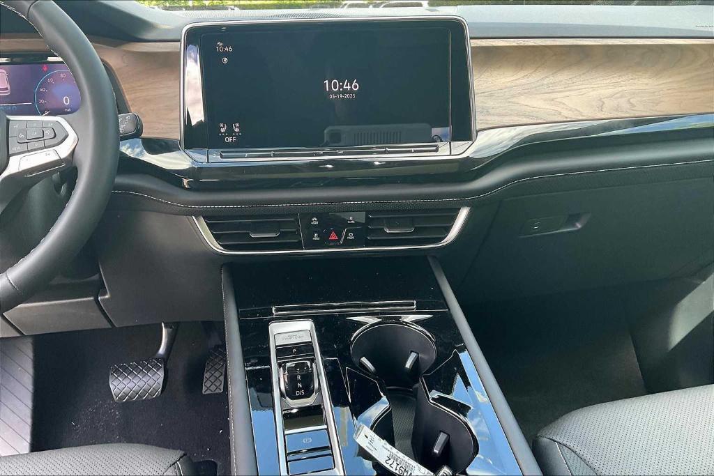 new 2025 Volkswagen Atlas car, priced at $43,335