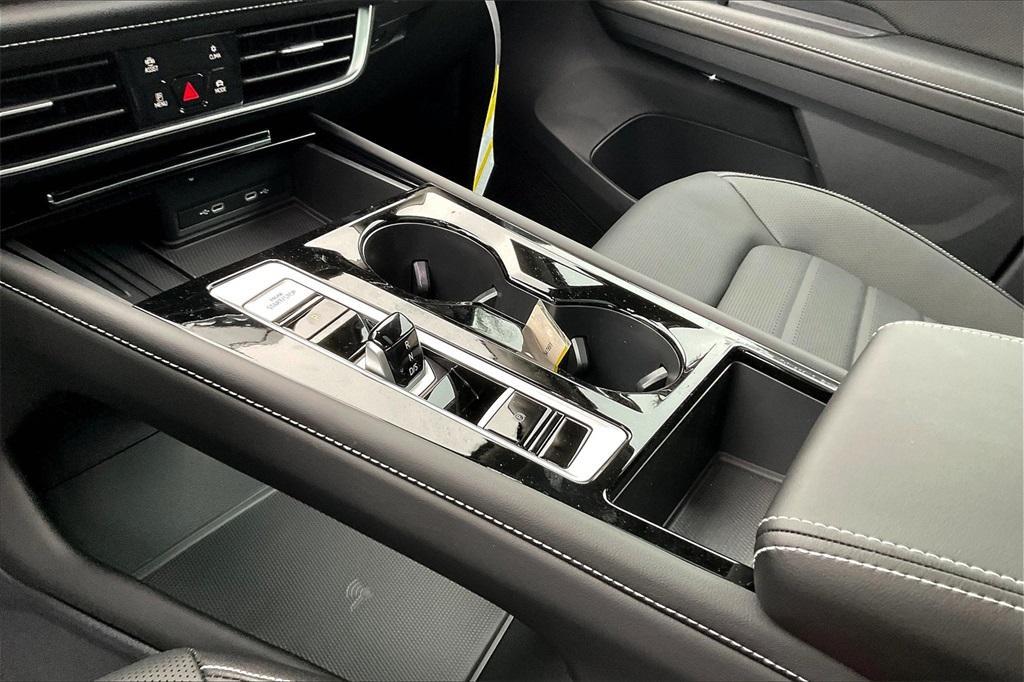 new 2025 Volkswagen Atlas car, priced at $47,586