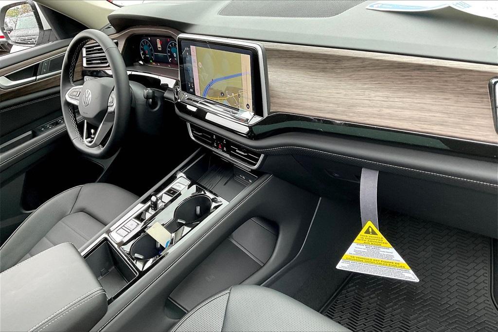 new 2025 Volkswagen Atlas car, priced at $47,586