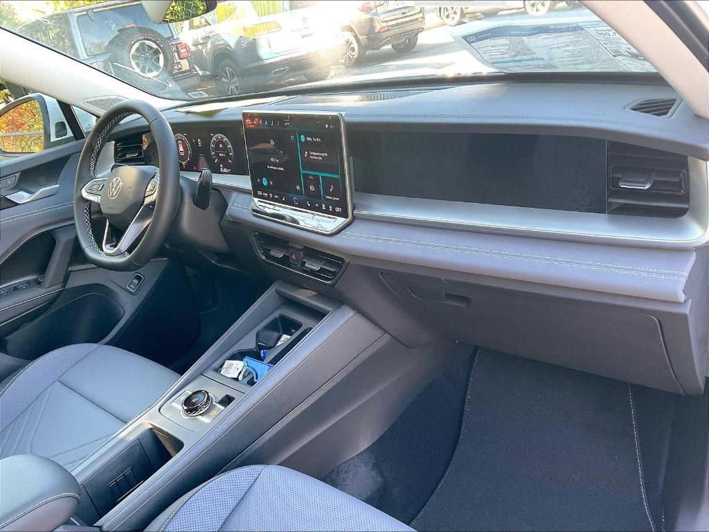 new 2025 Volkswagen Tiguan car, priced at $34,250