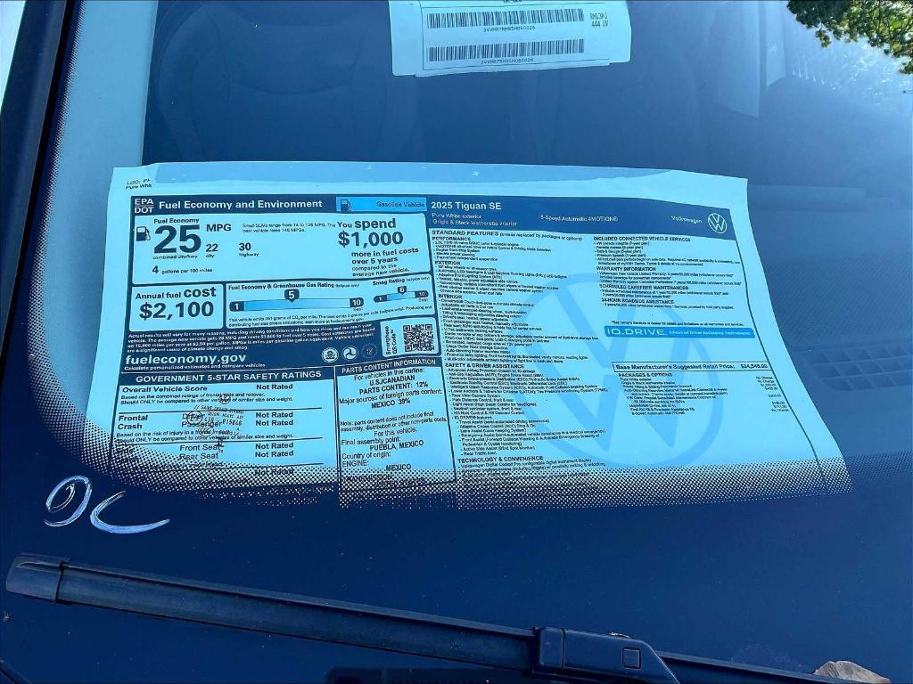 new 2025 Volkswagen Tiguan car, priced at $34,250