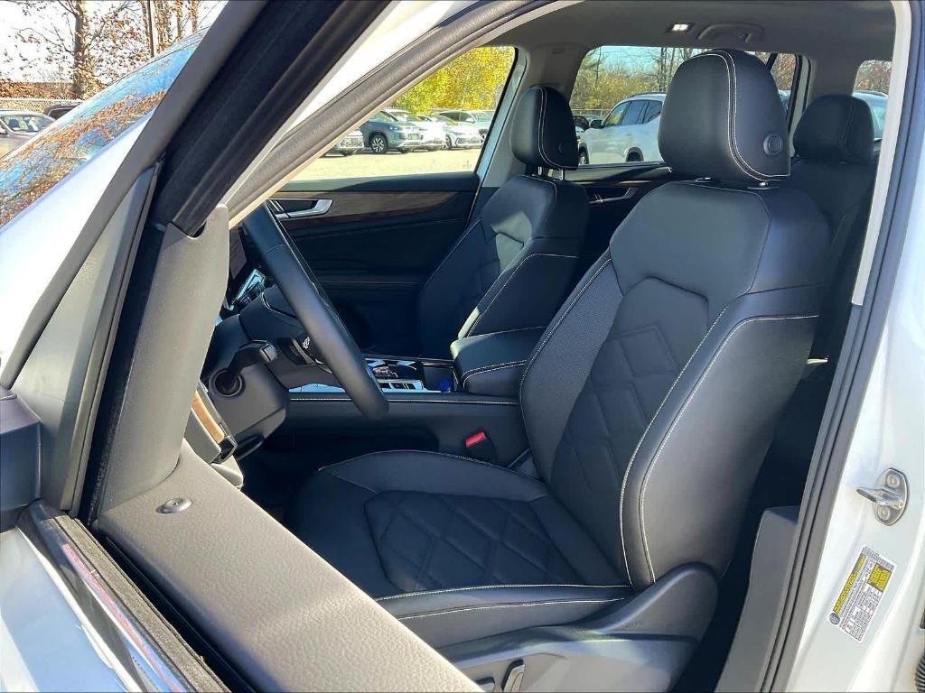 new 2026 Volkswagen Atlas car, priced at $46,237