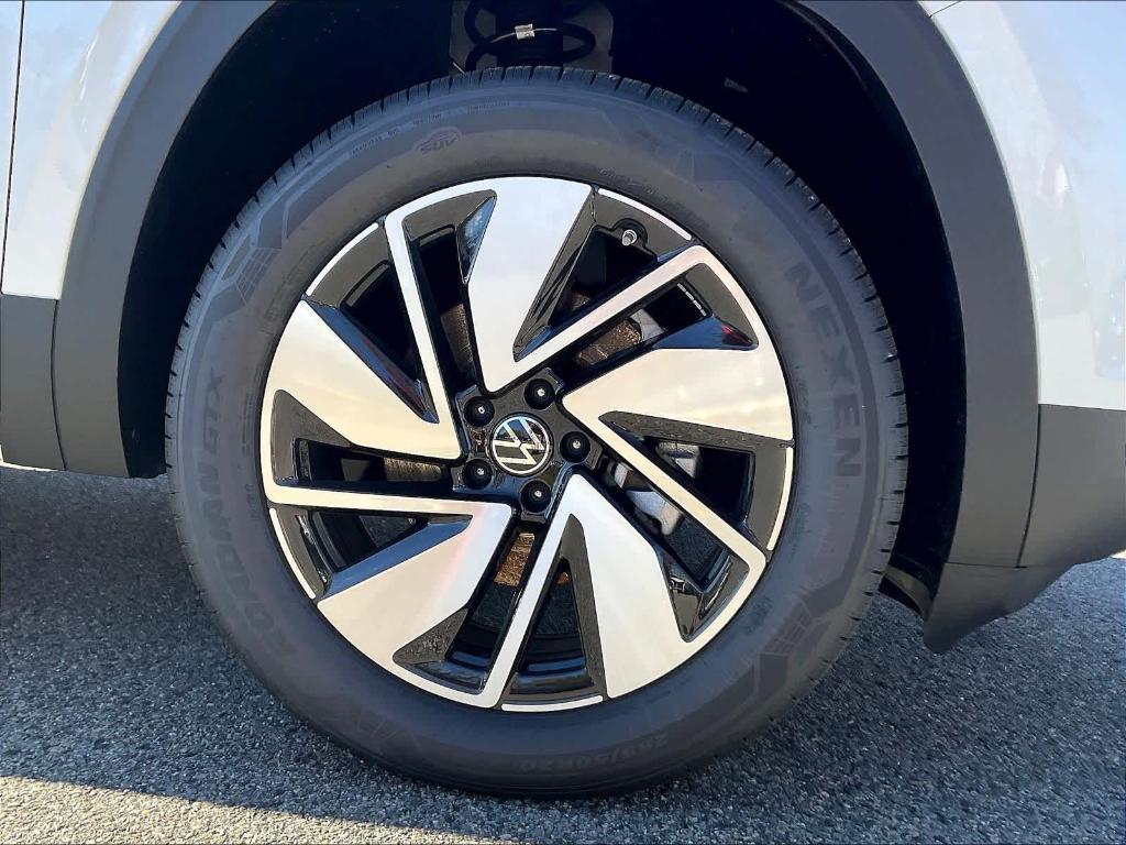 new 2026 Volkswagen Atlas car, priced at $46,237