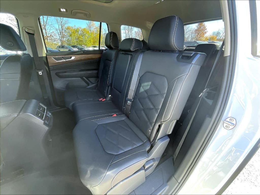new 2026 Volkswagen Atlas car, priced at $46,237