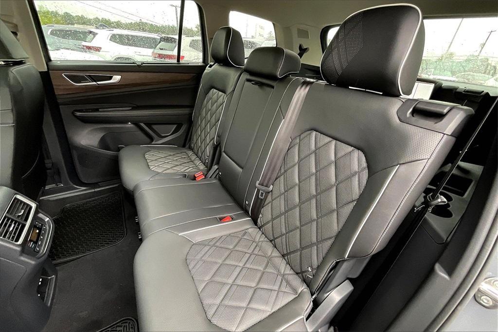 new 2025 Volkswagen Atlas car, priced at $53,036