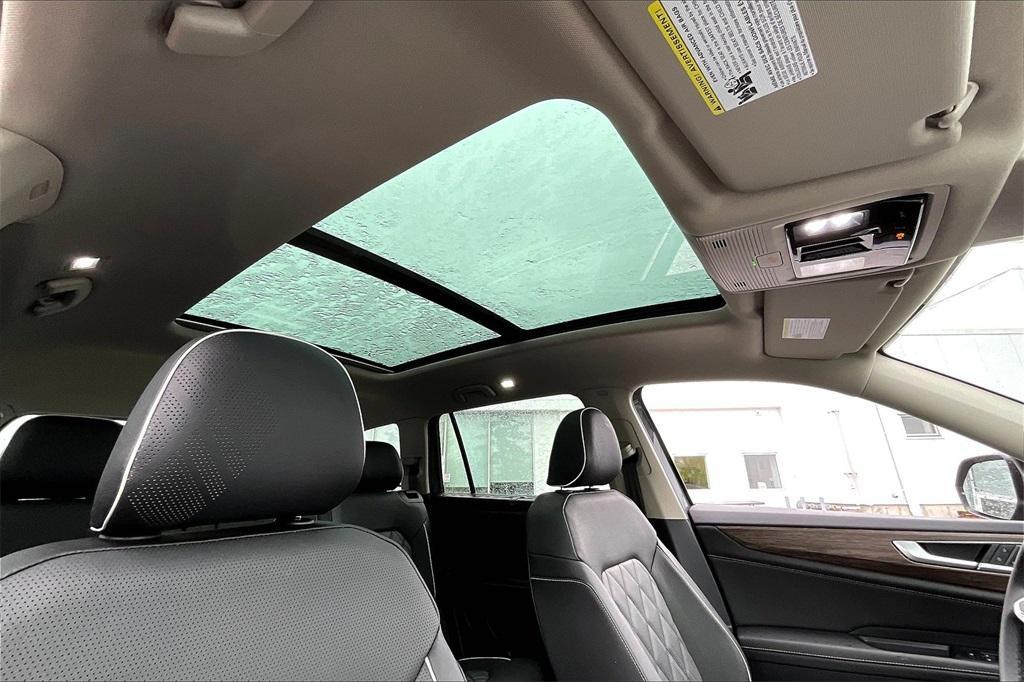 new 2025 Volkswagen Atlas car, priced at $53,036