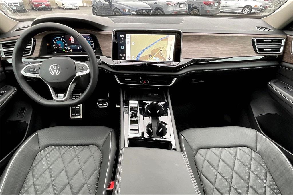 new 2025 Volkswagen Atlas car, priced at $53,036