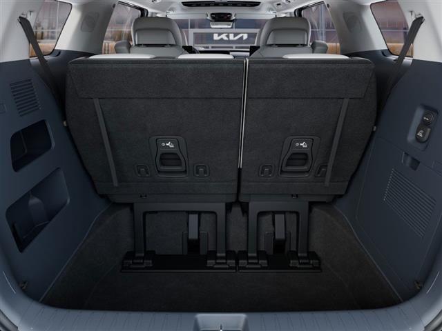 new 2025 Kia Carnival Hybrid car, priced at $57,645