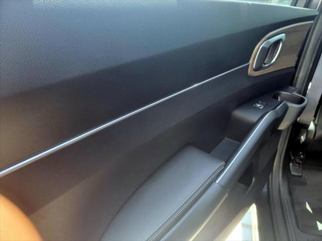 used 2022 Kia Sorento car, priced at $29,233
