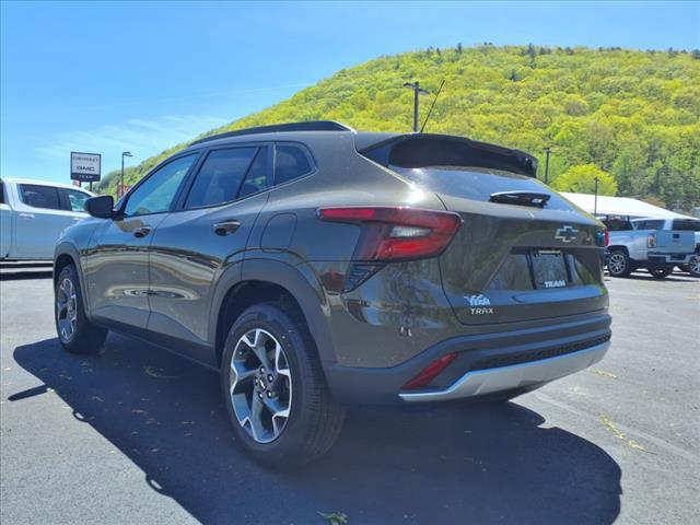 used 2024 Chevrolet Trax car, priced at $23,990