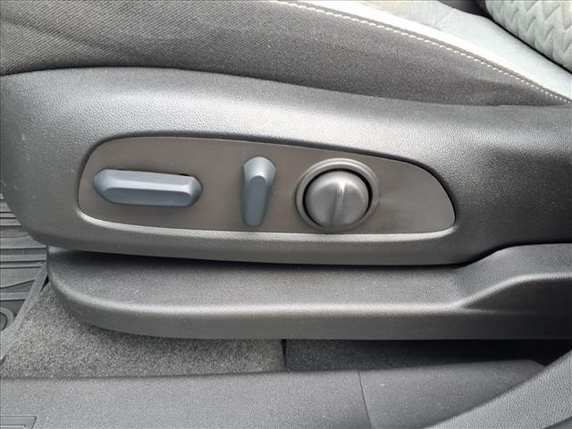 used 2022 Chevrolet Equinox car, priced at $23,990