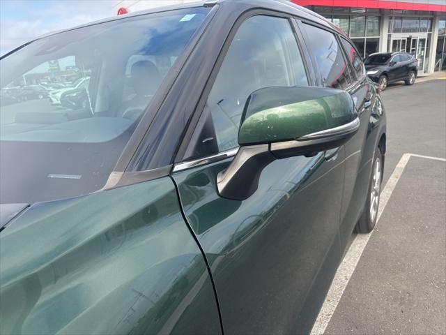 used 2023 Toyota Highlander Hybrid car, priced at $47,991